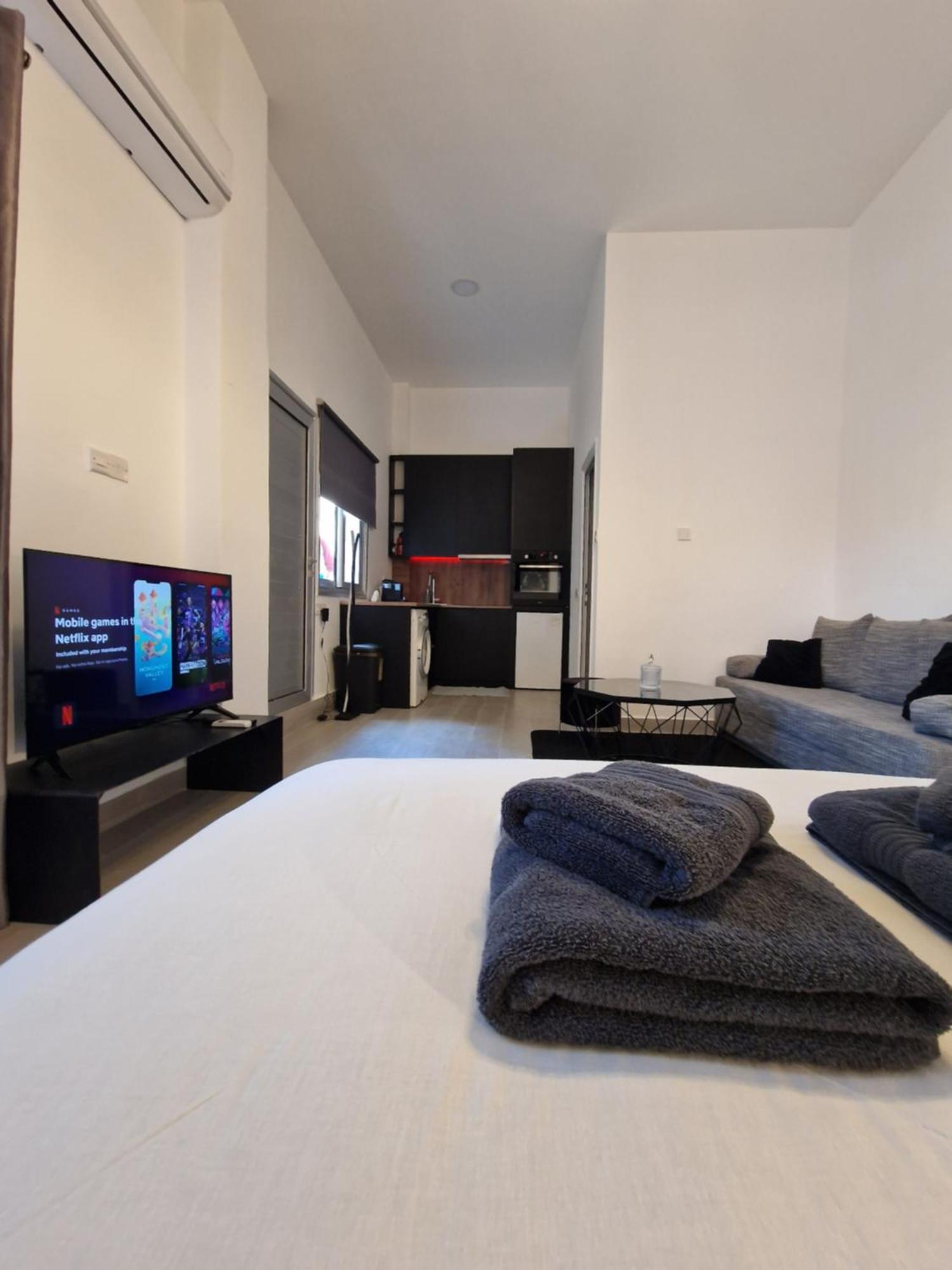 Royal Stay Luxury Homes Paphos Szoba fotó